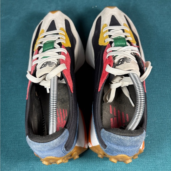 Size 8.5 - Men’s New Balance 327 multicolor shoes - Picture 6 of 8